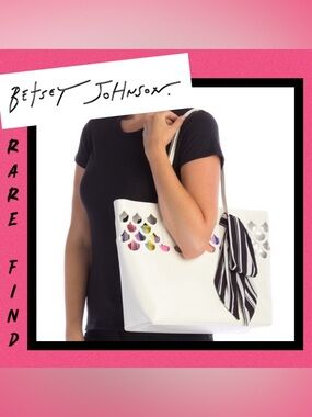 Rare find! Tote w/cosmetic bag & scarf